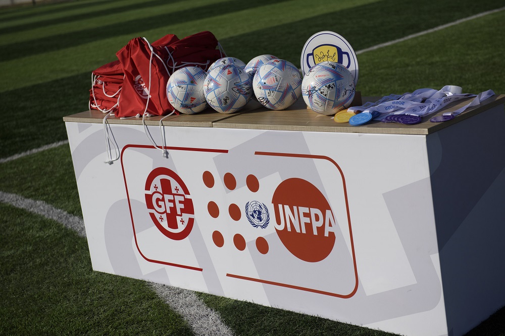 Presents from GFF to tournament participants including bags, balls, awards