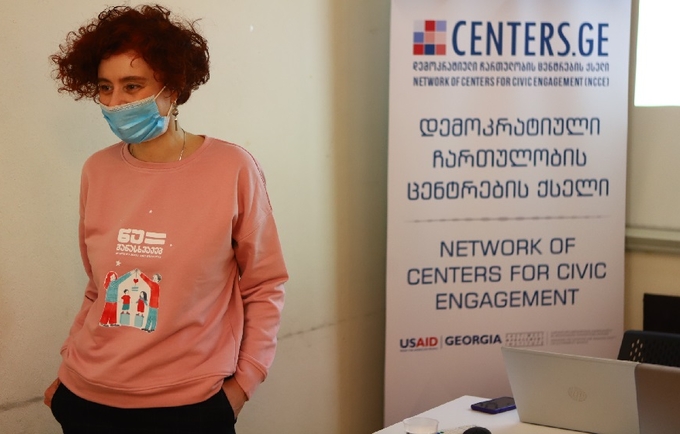 Doctor Tinatin Gagua wearing UNFPA campaign shirt